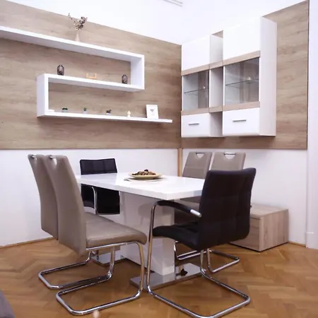 Appartement Venus - Opera Iv *