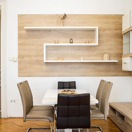 Venus - Opera Iv * Budapest